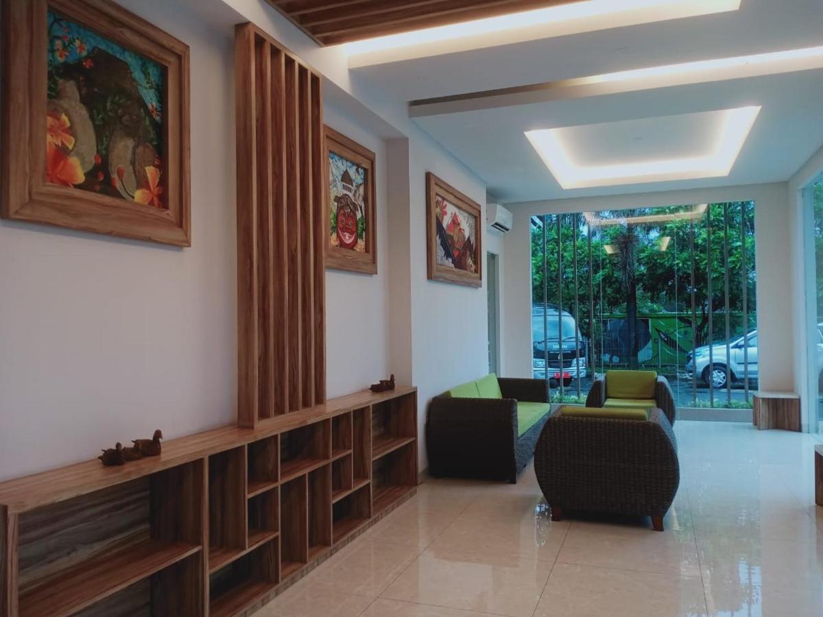Oyo 90102 Edotel Hotel By Dbest Hospitality Bandung Exterior foto